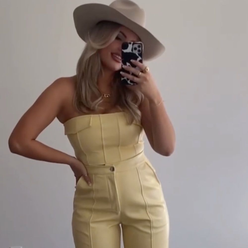 MISSGUIDED  Yellow Co Ord Faux Leather Bandeau Top & Split Tailored Pant Set